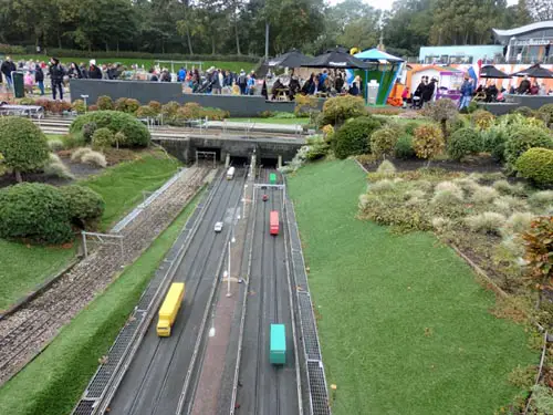 Miniature motorway