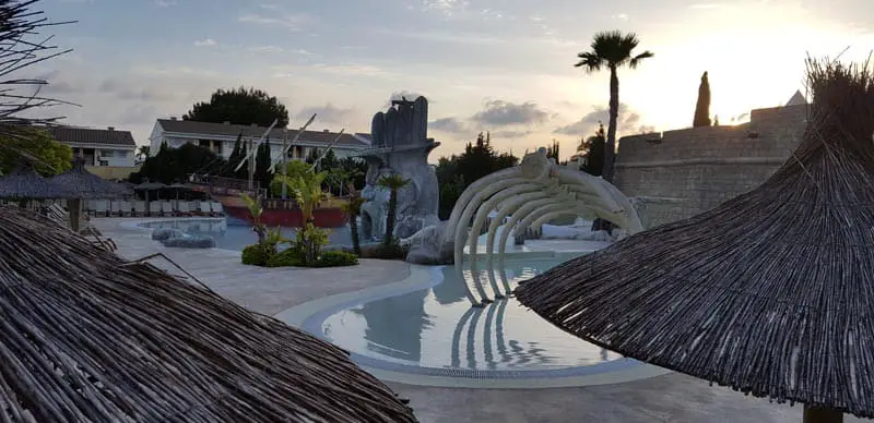 Pool view of a hotel in Majorca