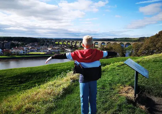 Child looking over Berwick-Upon-Tweed